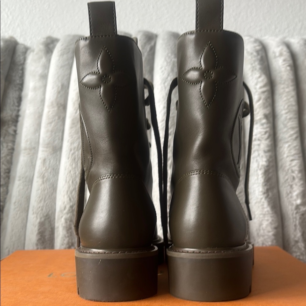 Louis Vuitton Olive Green Boots Size 36 1/2 - Picture 3 of 5
